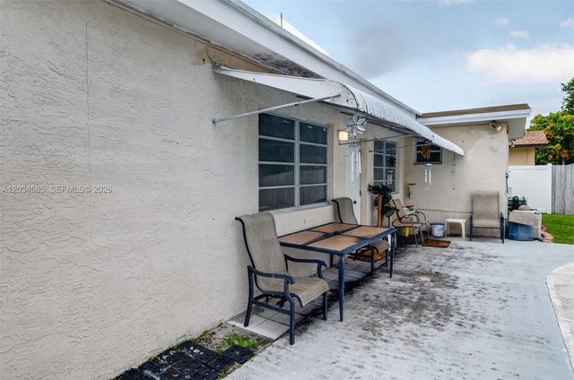 1901 N 56th Ave, Hollywood, FL 33021
