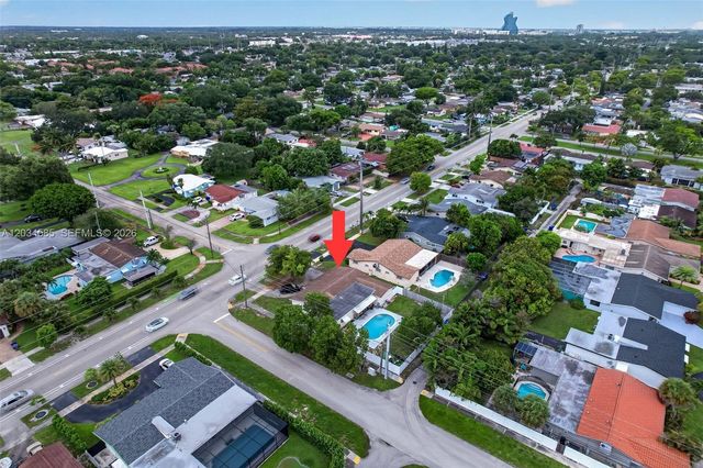 1901 N 56th Ave, Hollywood, FL 33021