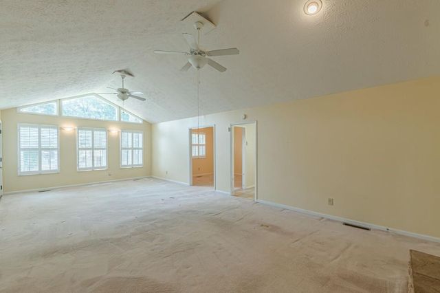 6185 S Summers Circle, Douglasville, GA 30135