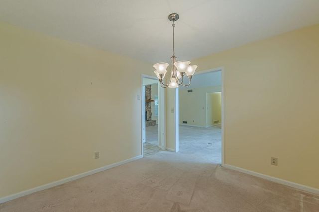 6185 S Summers Circle, Douglasville, GA 30135
