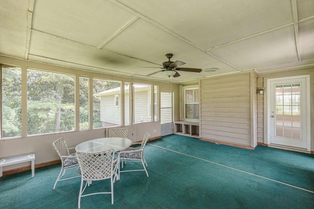 6185 S Summers Circle, Douglasville, GA 30135