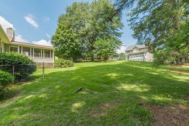 6185 S Summers Circle, Douglasville, GA 30135