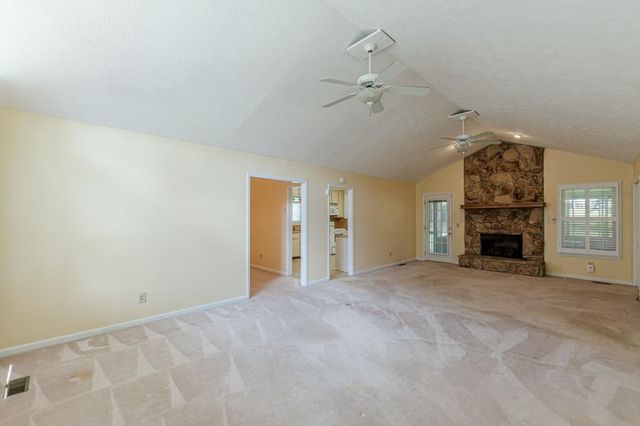 6185 S Summers Circle, Douglasville, GA 30135