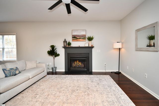 307 Grimes Drive, Simpsonville, SC 29681
