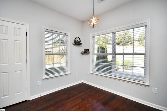 307 Grimes Drive, Simpsonville, SC 29681