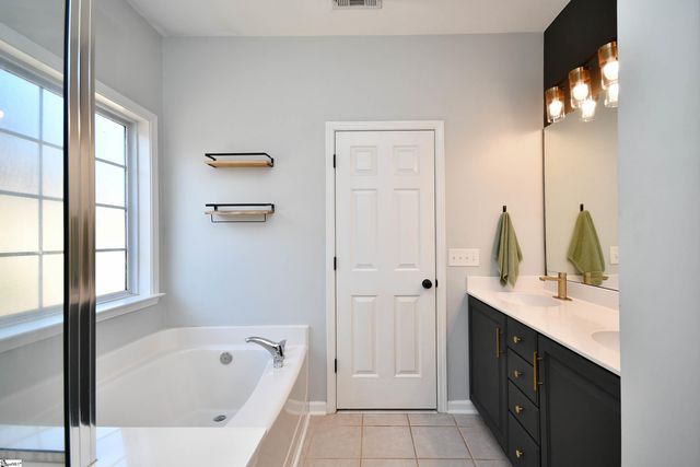 307 Grimes Drive, Simpsonville, SC 29681