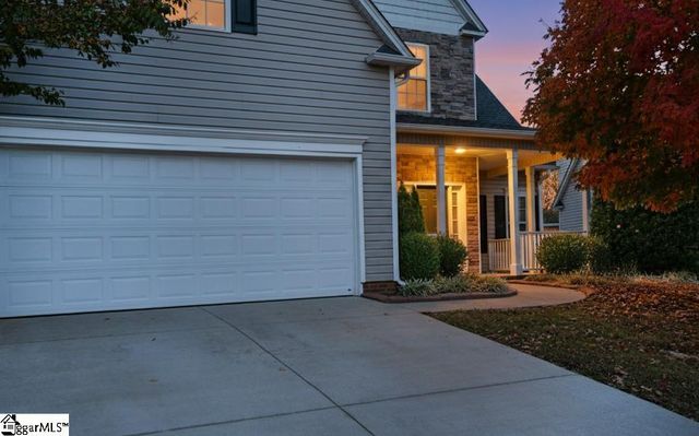 307 Grimes Drive, Simpsonville, SC 29681