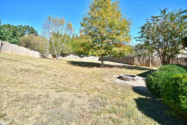 307 Grimes Drive, Simpsonville, SC 29681