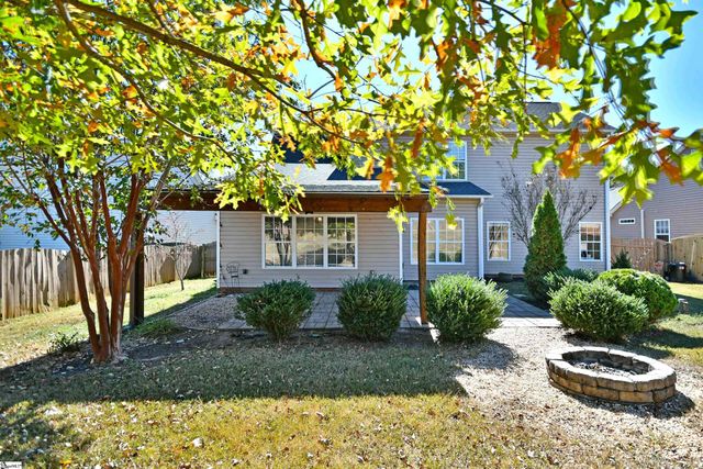 307 Grimes Drive, Simpsonville, SC 29681