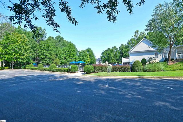 307 Grimes Drive, Simpsonville, SC 29681