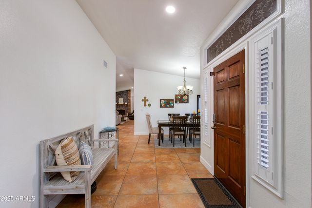 3313 W KRISTAL Way, Phoenix, AZ 85027