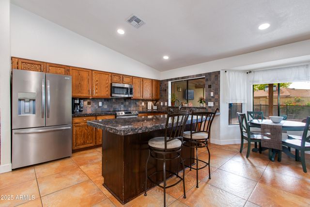 3313 W KRISTAL Way, Phoenix, AZ 85027