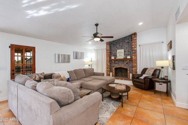 3313 W KRISTAL Way, Phoenix, AZ 85027