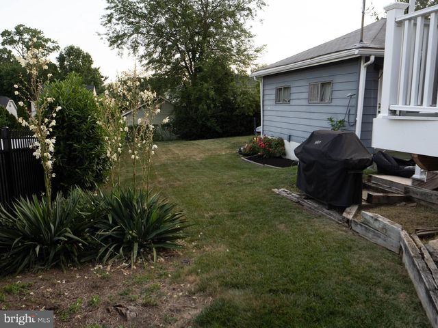 414 FIRST AVE, Haddon Heights, NJ 08035