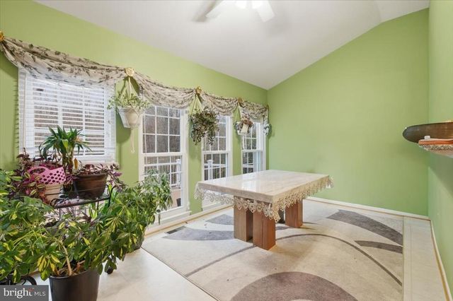 6914 S DEWEY CT, Fredericksburg, VA 22407