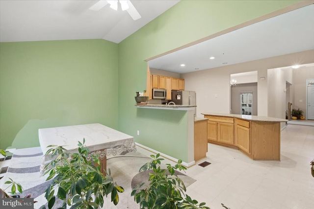 6914 S DEWEY CT, Fredericksburg, VA 22407