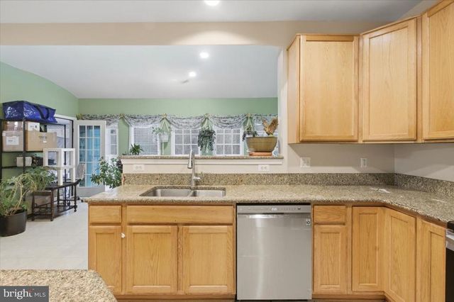 6914 S DEWEY CT, Fredericksburg, VA 22407