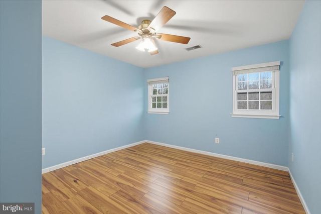 6914 S DEWEY CT, Fredericksburg, VA 22407