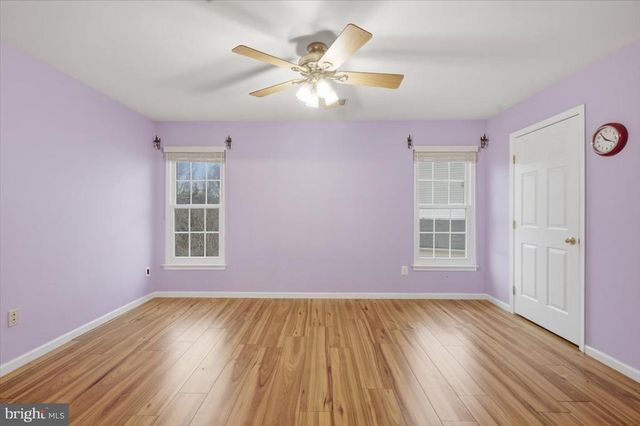 6914 S DEWEY CT, Fredericksburg, VA 22407