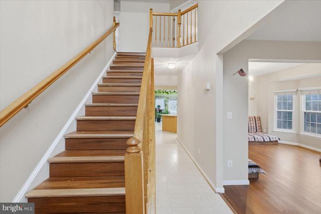 6914 S DEWEY CT, Fredericksburg, VA 22407