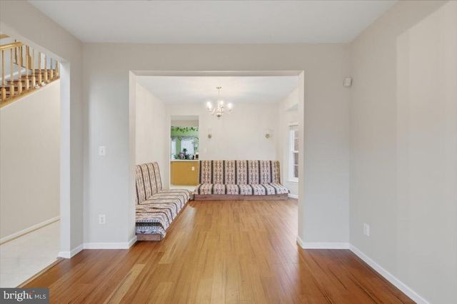 6914 S DEWEY CT, Fredericksburg, VA 22407