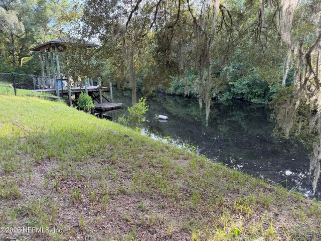 2879 CREEK Street, Middleburg, FL 32068