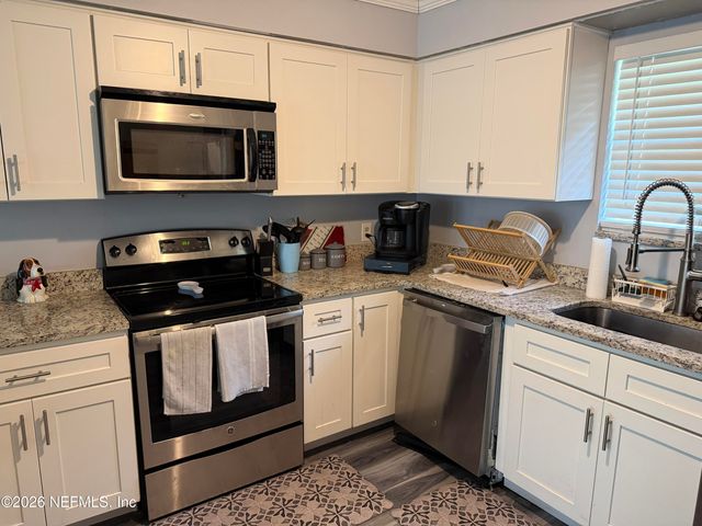 2879 CREEK Street, Middleburg, FL 32068