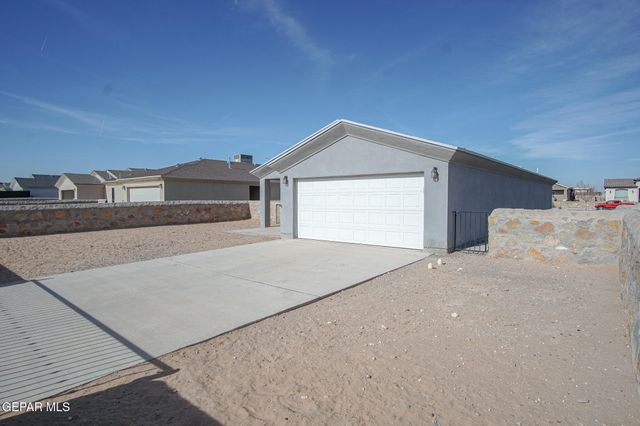 14740 Charles Foster Avenue, El Paso, TX 79938