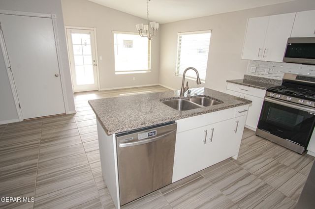 14740 Charles Foster Avenue, El Paso, TX 79938