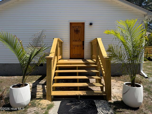 1265 Gilbert Road SE, Bolivia, NC 28422