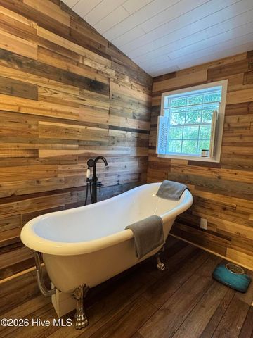 1265 Gilbert Road SE, Bolivia, NC 28422