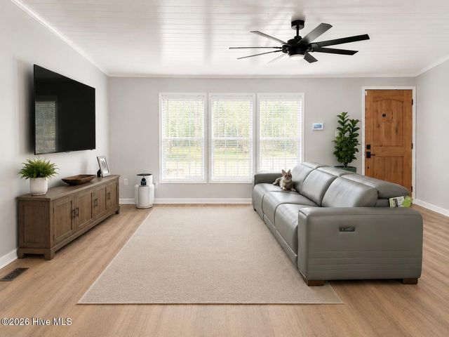1265 Gilbert Road SE, Bolivia, NC 28422