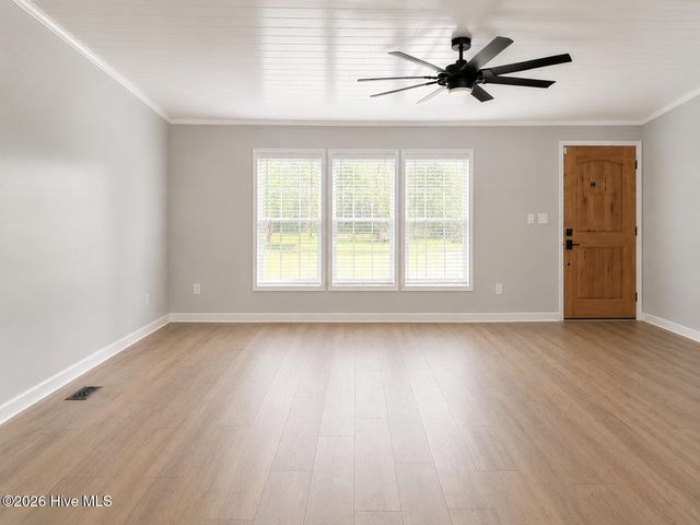 1265 Gilbert Road SE, Bolivia, NC 28422