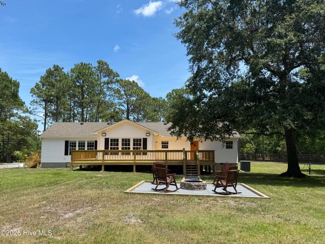 1265 Gilbert Road SE, Bolivia, NC 28422