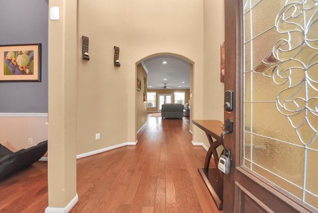 12912 Southern Manor Drive, Pearland, TX 77584