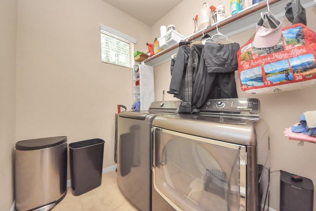 12912 Southern Manor Drive, Pearland, TX 77584