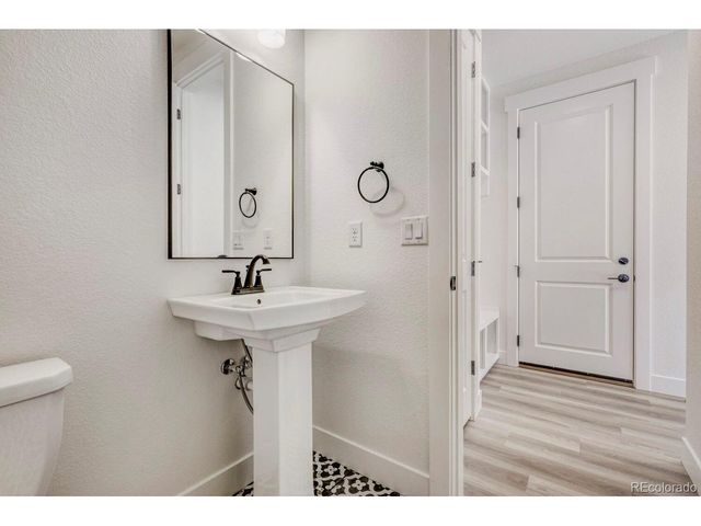 2734 San Diego Way, Colorado Springs, CO 80908