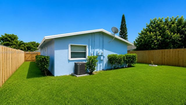 2845 NW 13th Ct 1, Fort Lauderdale, FL 33311