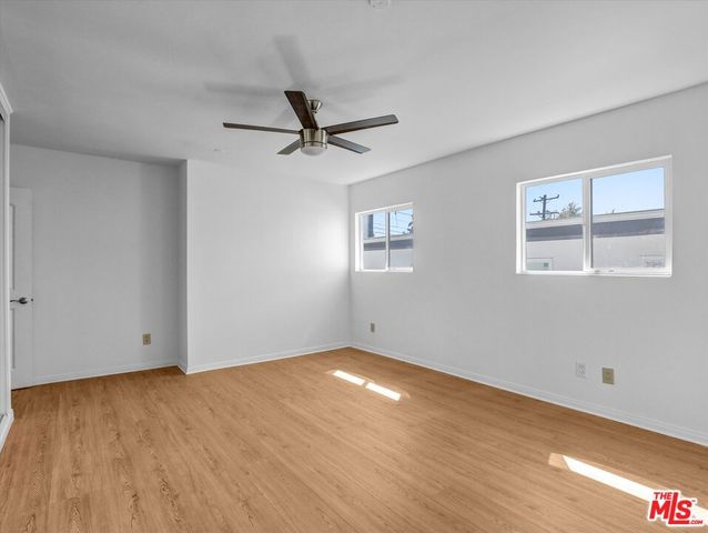 5820 S Chariton Avenue, Los Angeles, CA 90056