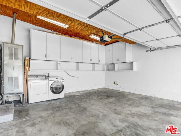 5820 S Chariton Avenue, Los Angeles, CA 90056