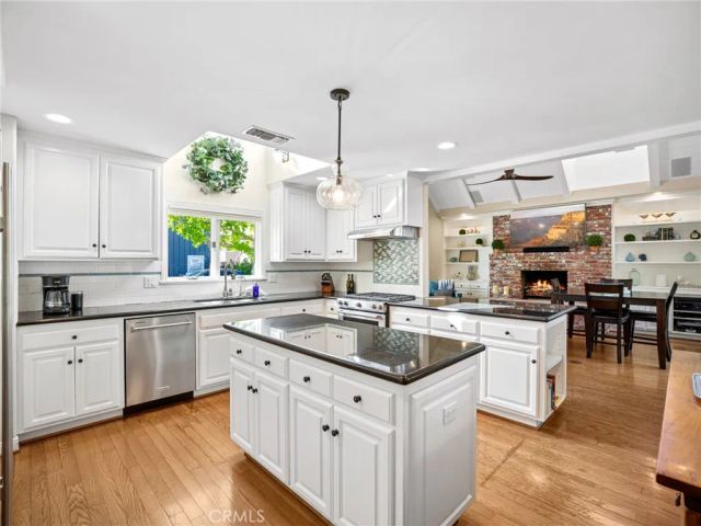 224 Coral, Newport Beach, CA 92662