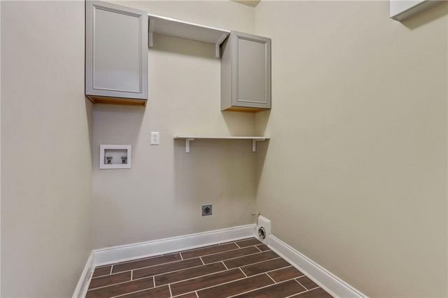 2058 Woodside Park Drive, Woodstock, GA 30188