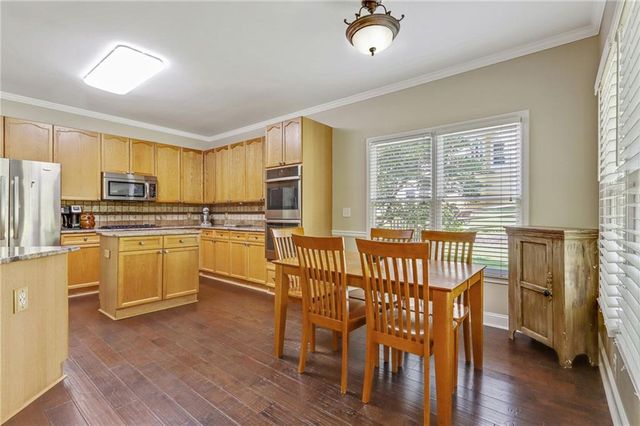 2058 Woodside Park Drive, Woodstock, GA 30188