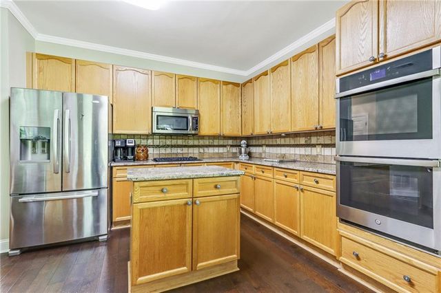 2058 Woodside Park Drive, Woodstock, GA 30188