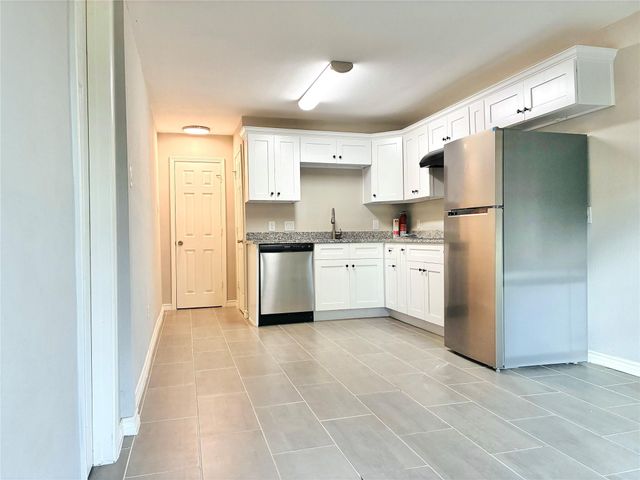 2220 Avenue L 110, Rosenberg, TX 77471