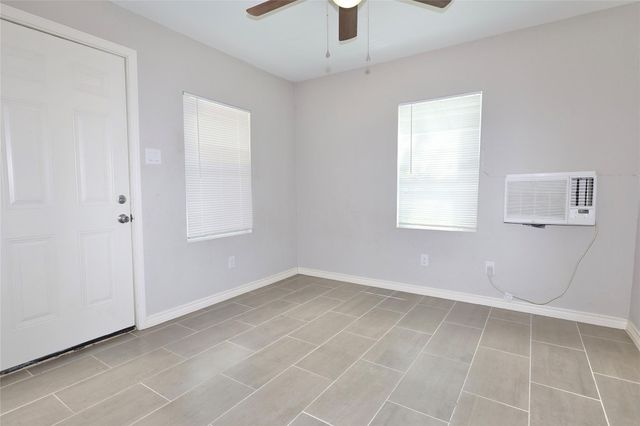 2220 Avenue L 110, Rosenberg, TX 77471