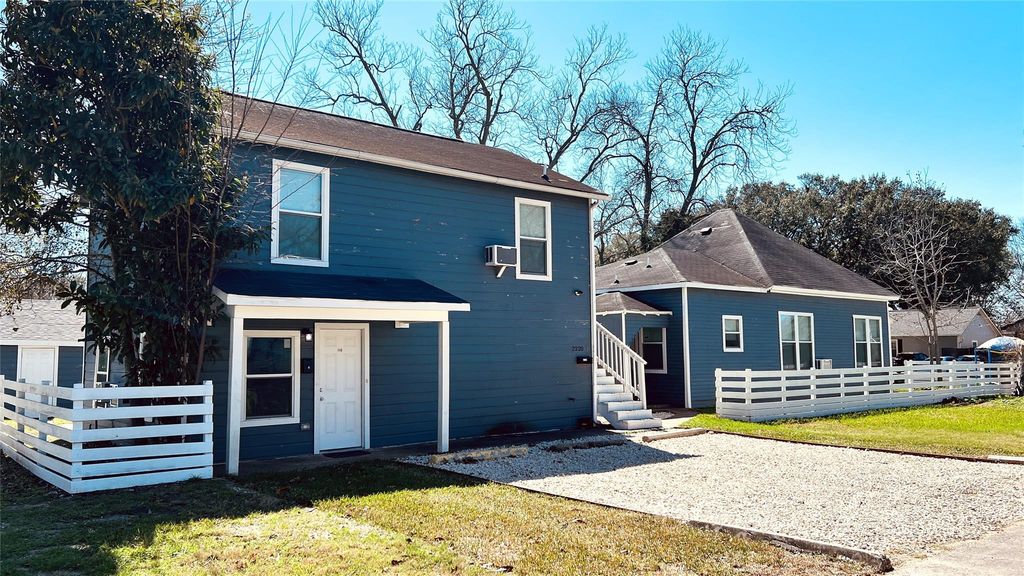 2220 Avenue L 110, Rosenberg, TX 77471