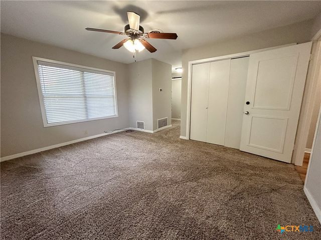 4902 Dahlia, Victoria, TX 77904