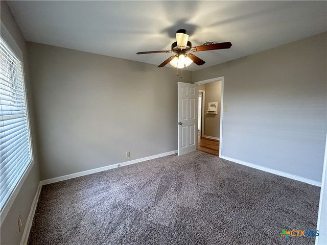 4902 Dahlia, Victoria, TX 77904