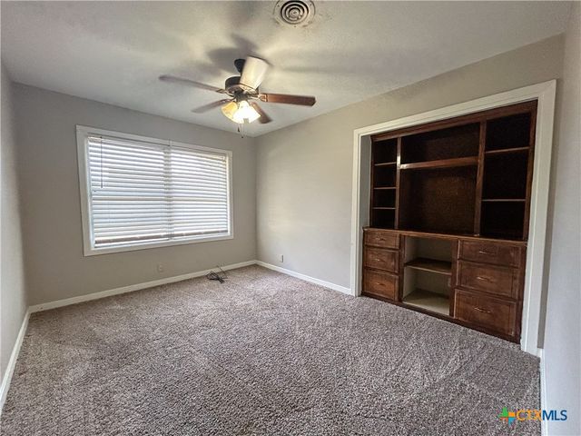 4902 Dahlia, Victoria, TX 77904